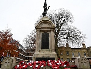 War Memorial_Remembrance day - Deanes